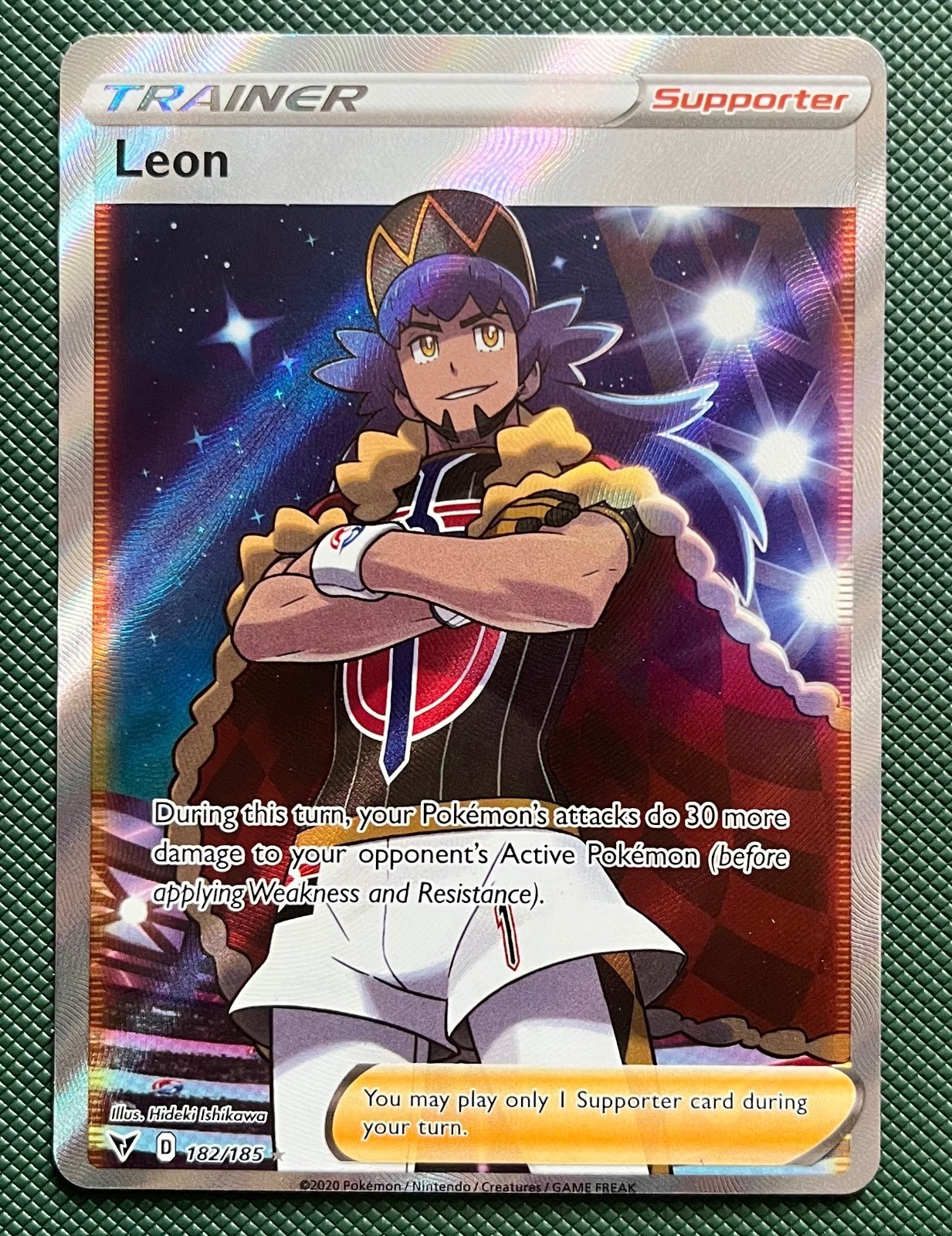 Leon 182/185 Holo Pokemon Vivid Voltage Near Mint Leon 182/185 Holo Pokemon Vivid Voltage Near Mint