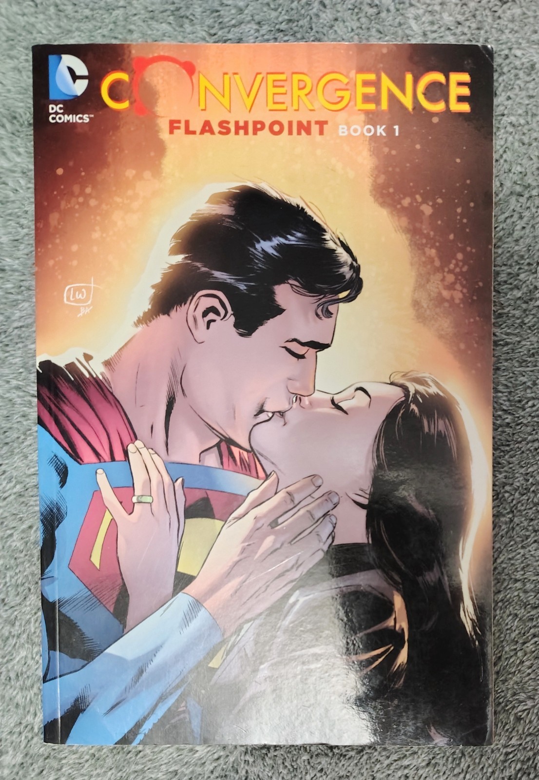 Convergence: Flashpoint Book One TPB by Greg Rucka Graphic Novel The Question 