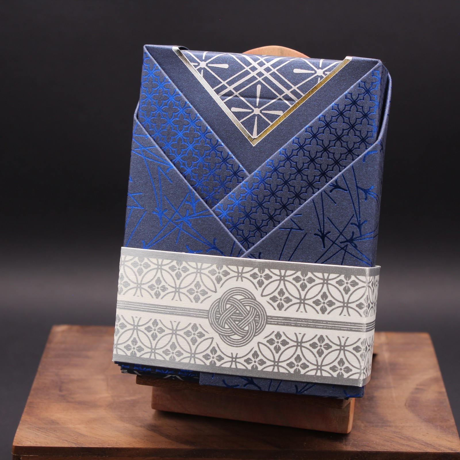 Hana Silver Signature Edition (Kimono) by Steve Minty