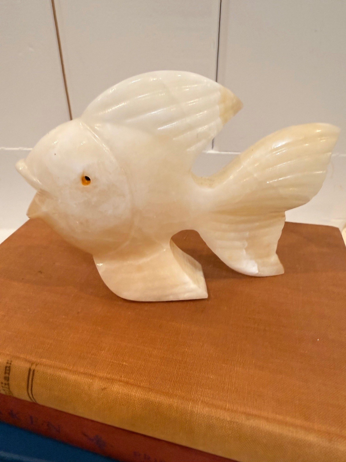 Vintage Hand-Carved Mexican Banded Calcite / Onyx Marble Fish Figurine.