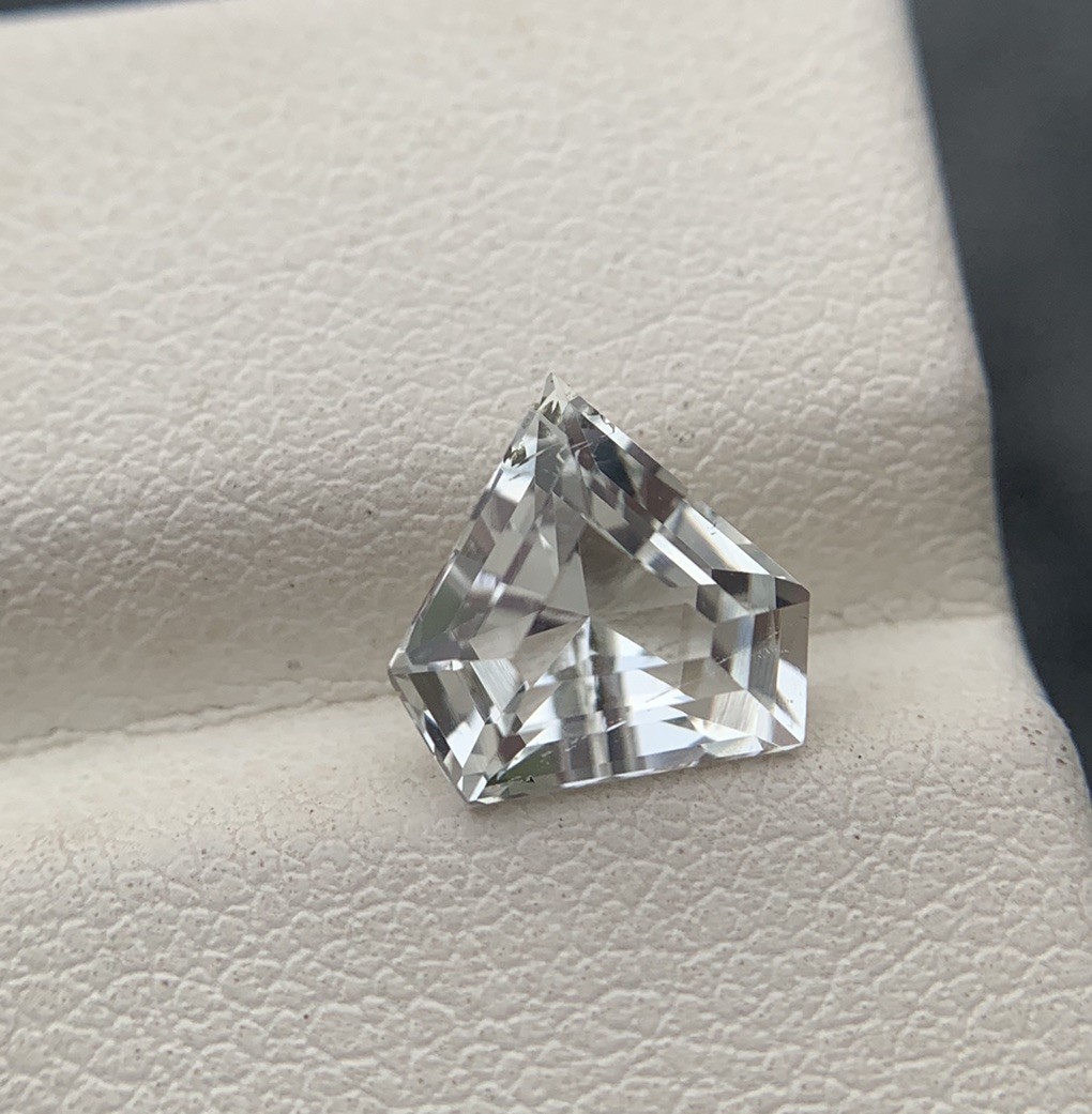 1.85 Carat Natural Aquamarine Gemstone From Skardu Pakistan