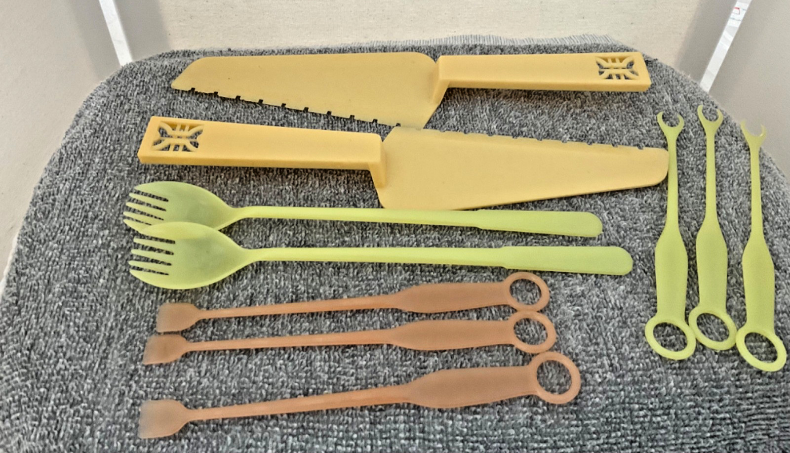 NOS Vintage Tupperware Lot of 10 UNUSED PARTY GIFTS RETRO KITCHEN GADGETS