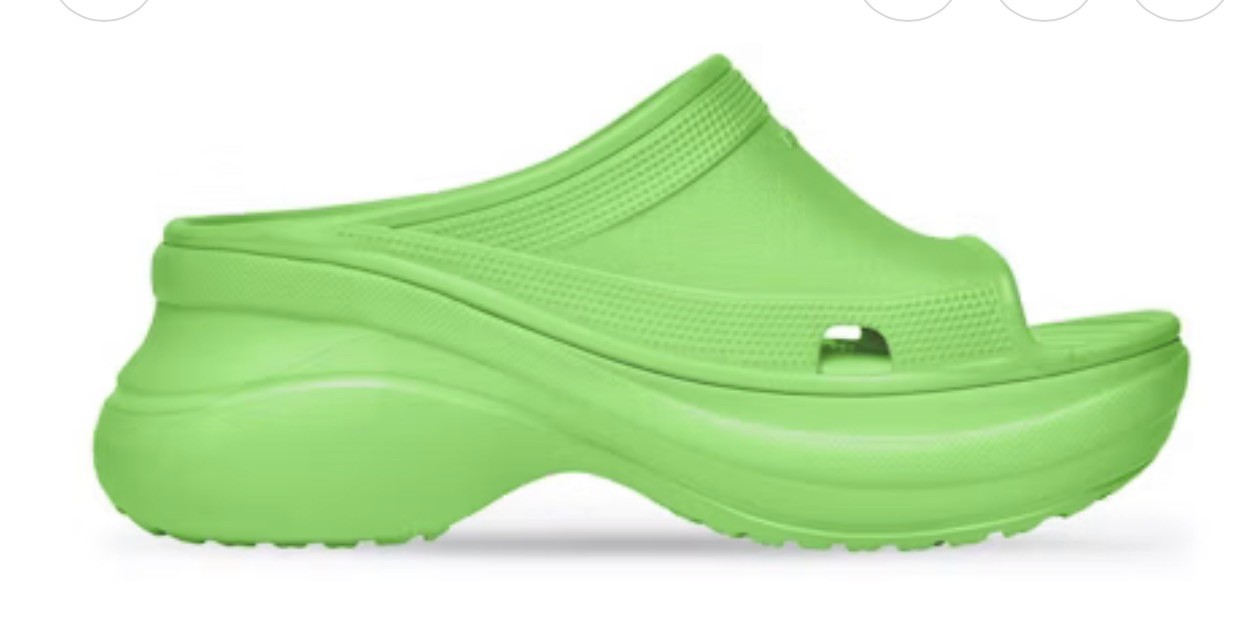 Authentic New Balenciaga x Crocs Neon Green Pool Size 7US Sandals Clogs. 