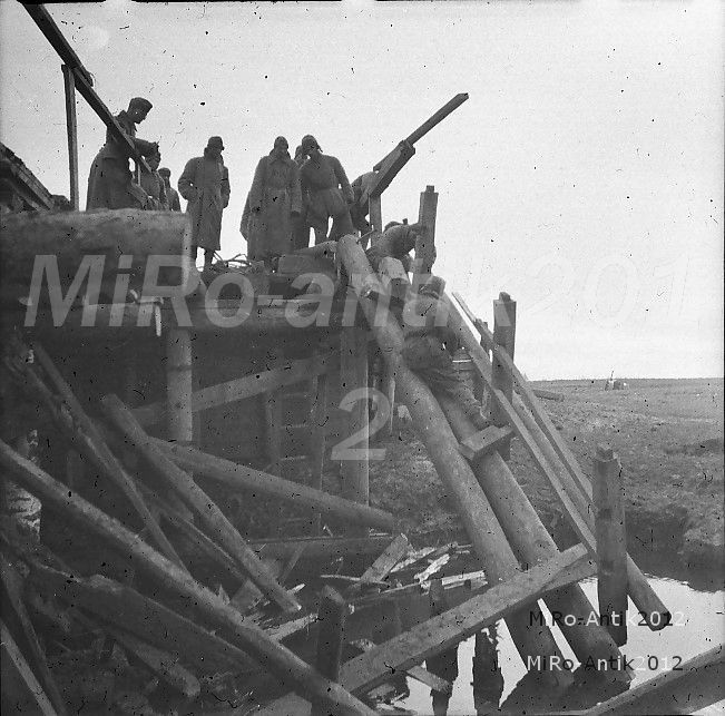 Photo negative, WW2, Pi.Btl.51 on destroyed bridge in Russia, 1941, 5026-989/3