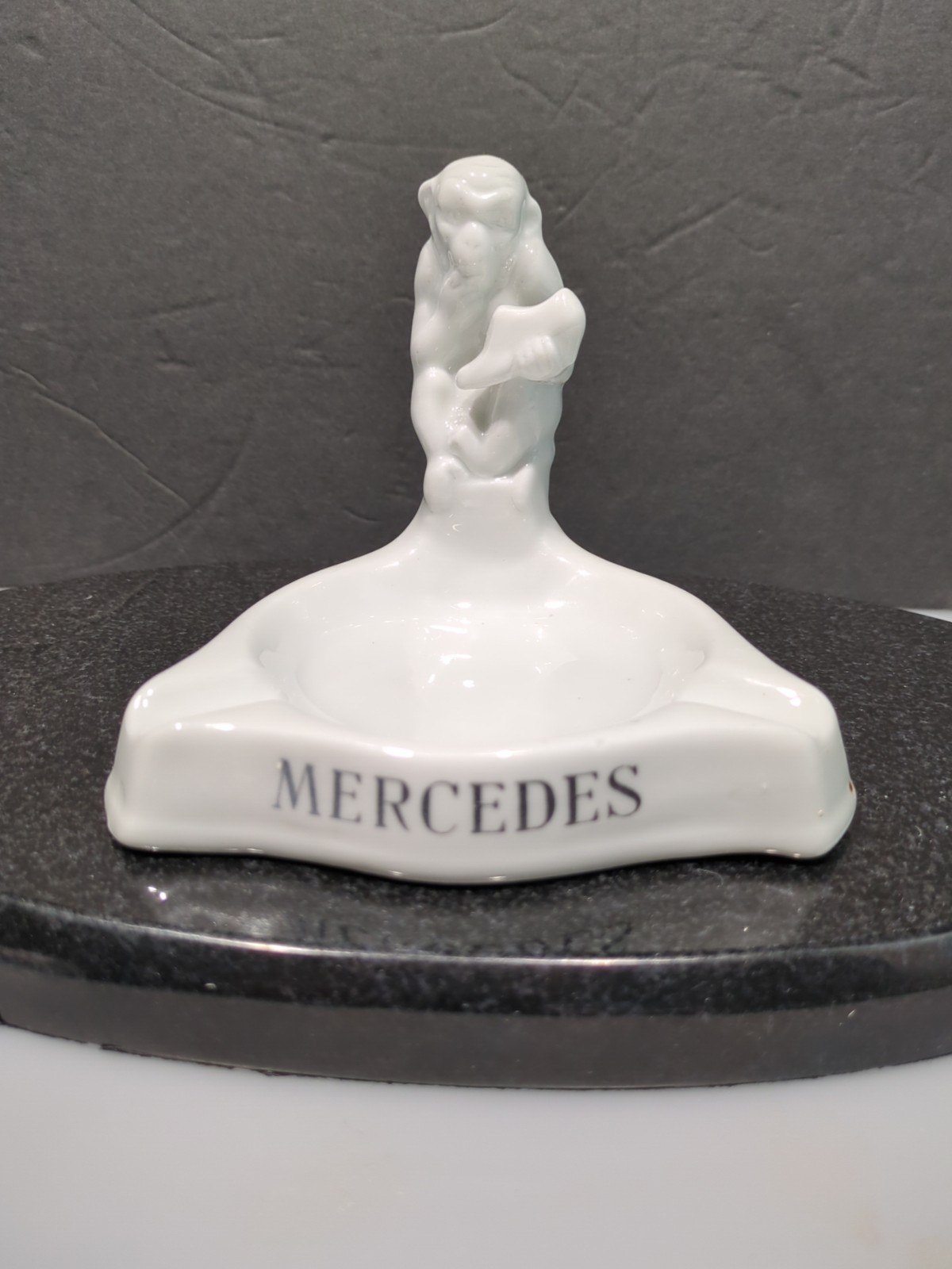 Vintage 1920s Mercedes Schuhe Monkey Ashtray Porcelain Germany Advertising