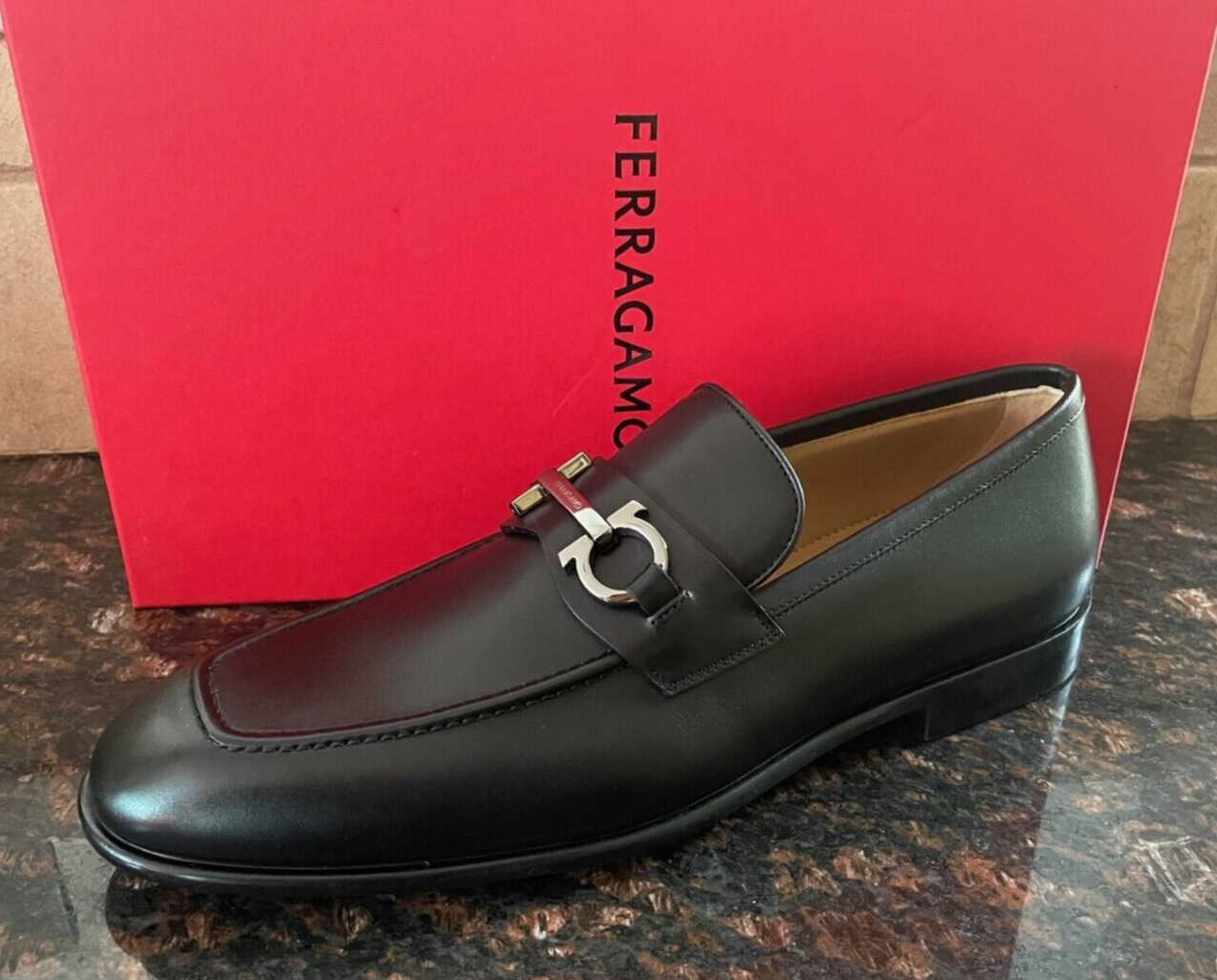 NEW Salvatore Ferragamo Foster Men\'s Black Gancini Buckle Loafers Size 10 D US