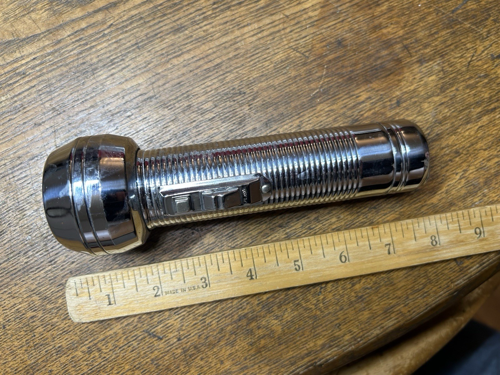VTG 1960s Ray O Vac Sportsman Flashlight