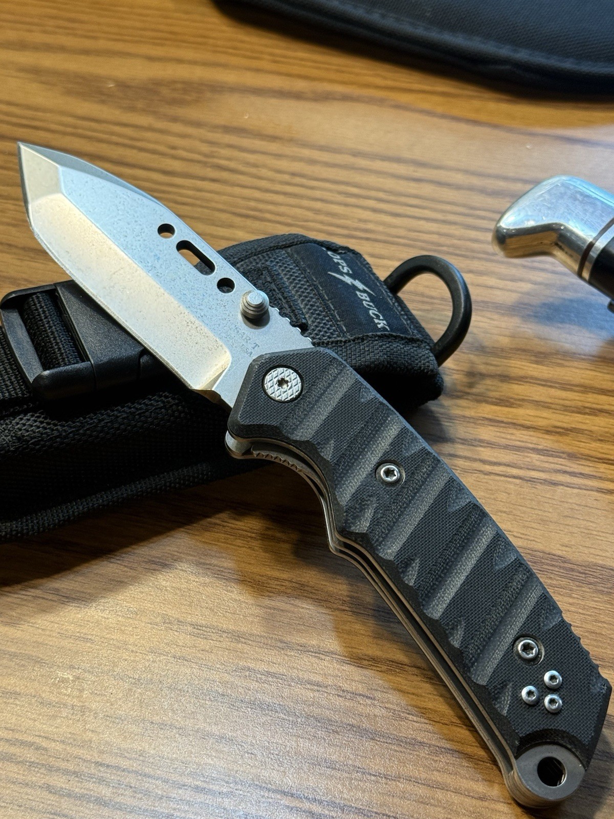 095 CSAR-T Buck/Tops Folding Tactical Knife 154CM Rocky Mountain Tread Handle
