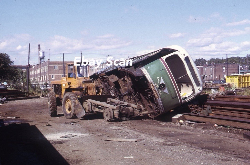 Original 35mm Kodachrome Slide SEPTA PCC Trolley 2628 Scrap Philadelphia 1972