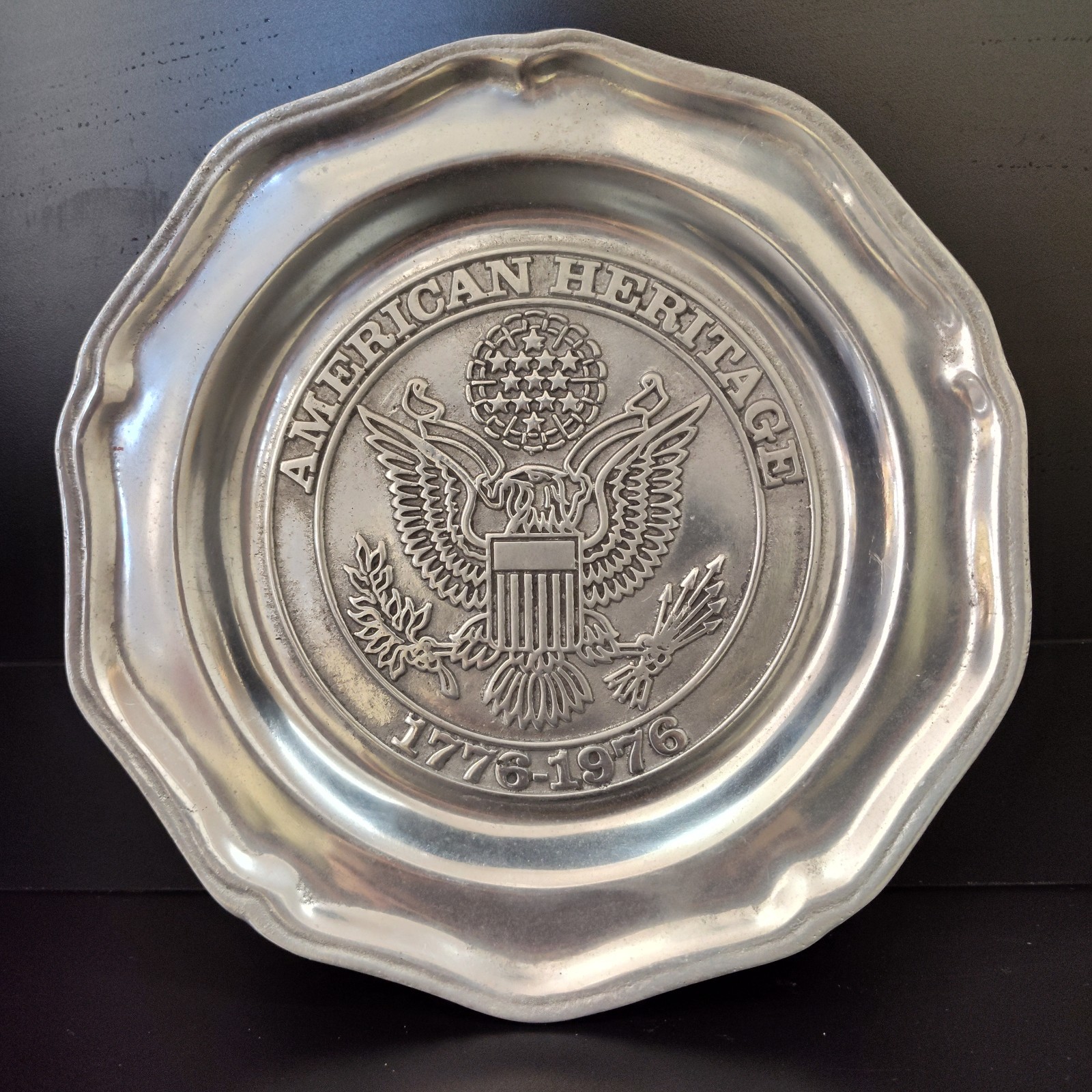 9 inch American Heritage Eagle Seal Bicentennial Plate 1976 – Pewter