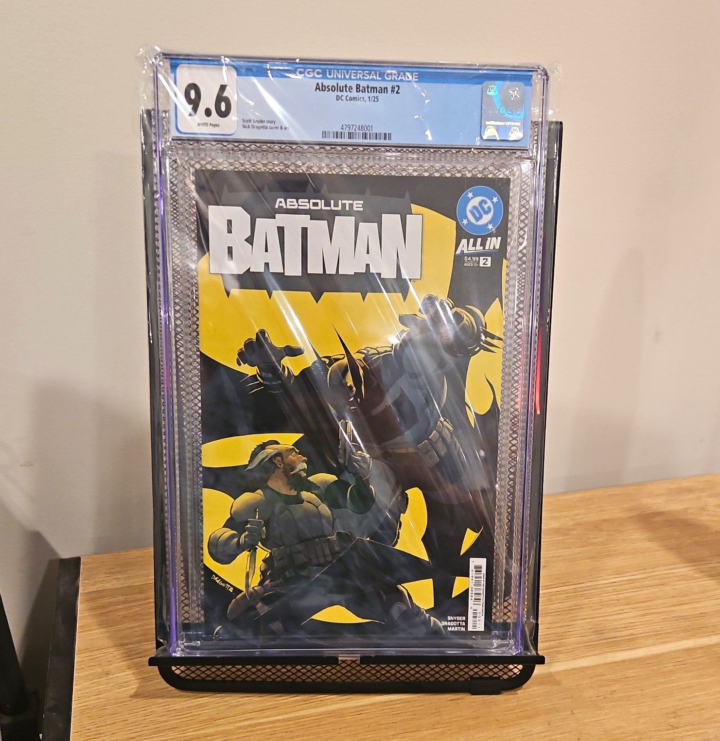 DC Comics Absolute Batman #2  CGC 4797248001  First Print 