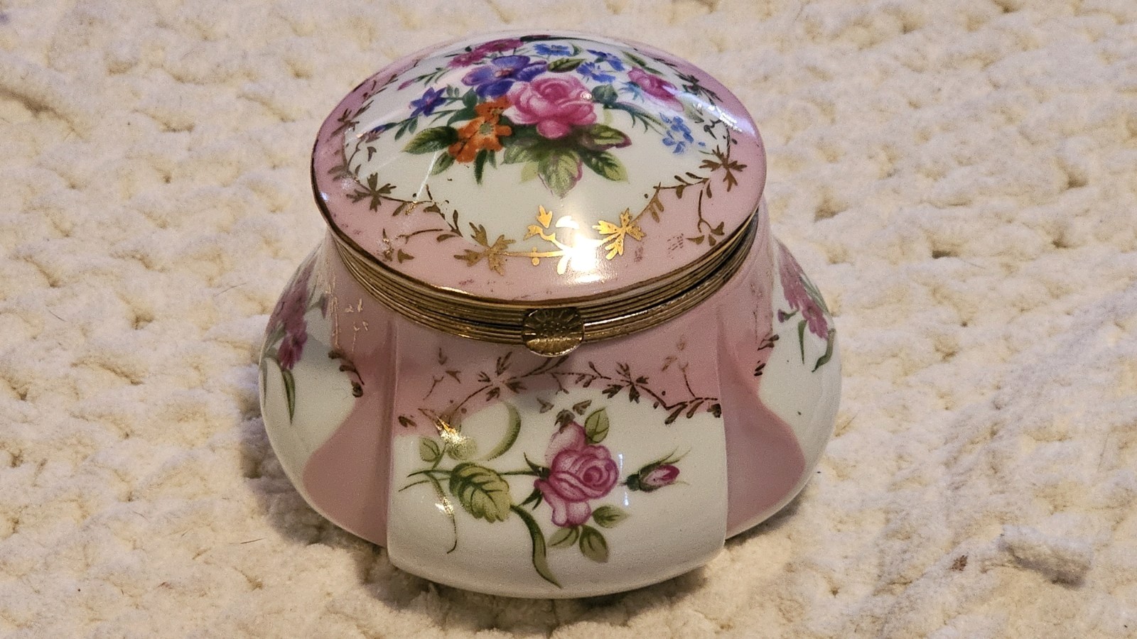 Vintage R & S Decorative Porcelain Japan HAND PAINTED ROSE TRINKET BOX