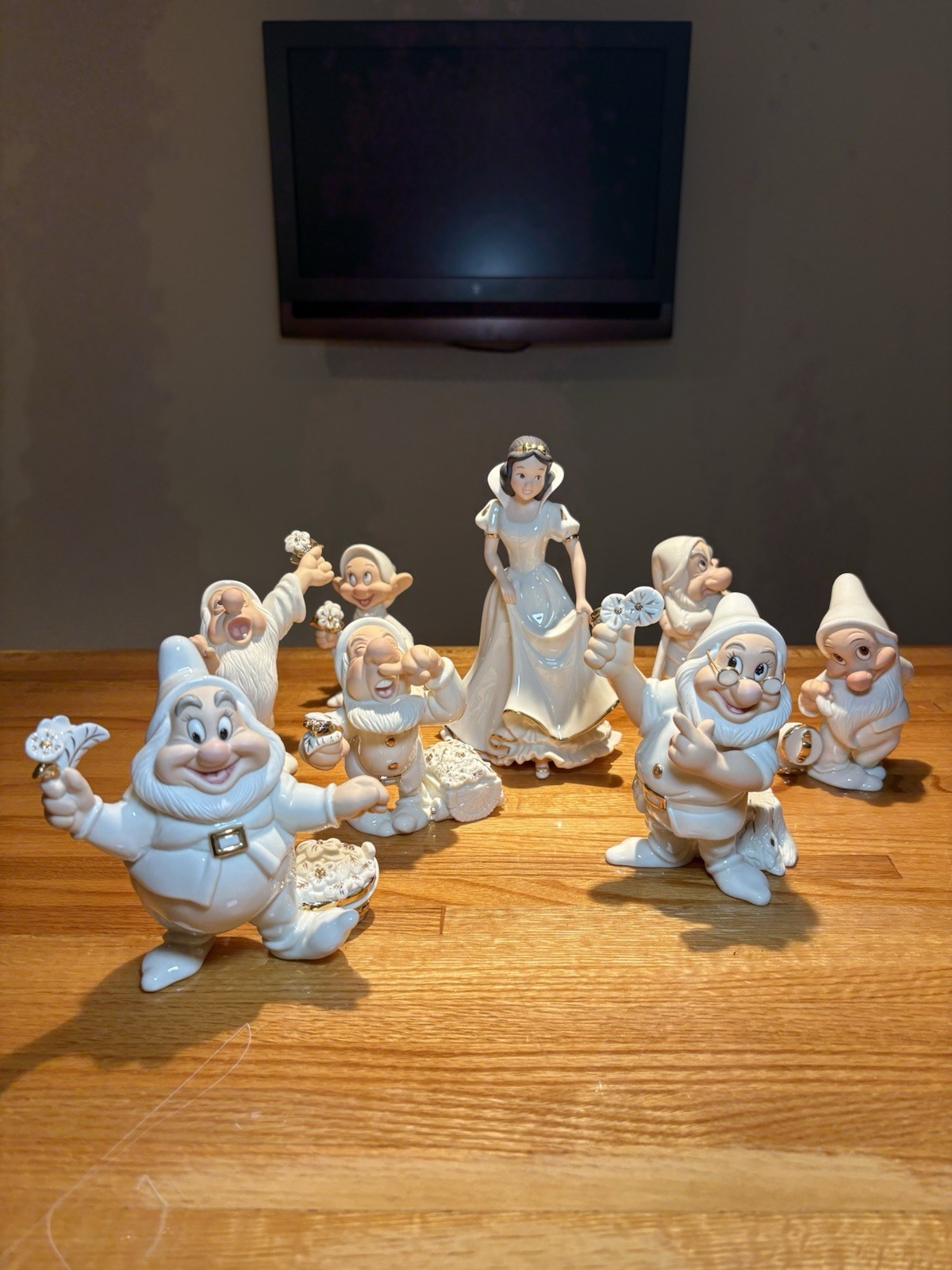 Lenox Disney Showcase Snow White & The Seven Dwarfs COA Complete 8pc Set w/ Tins