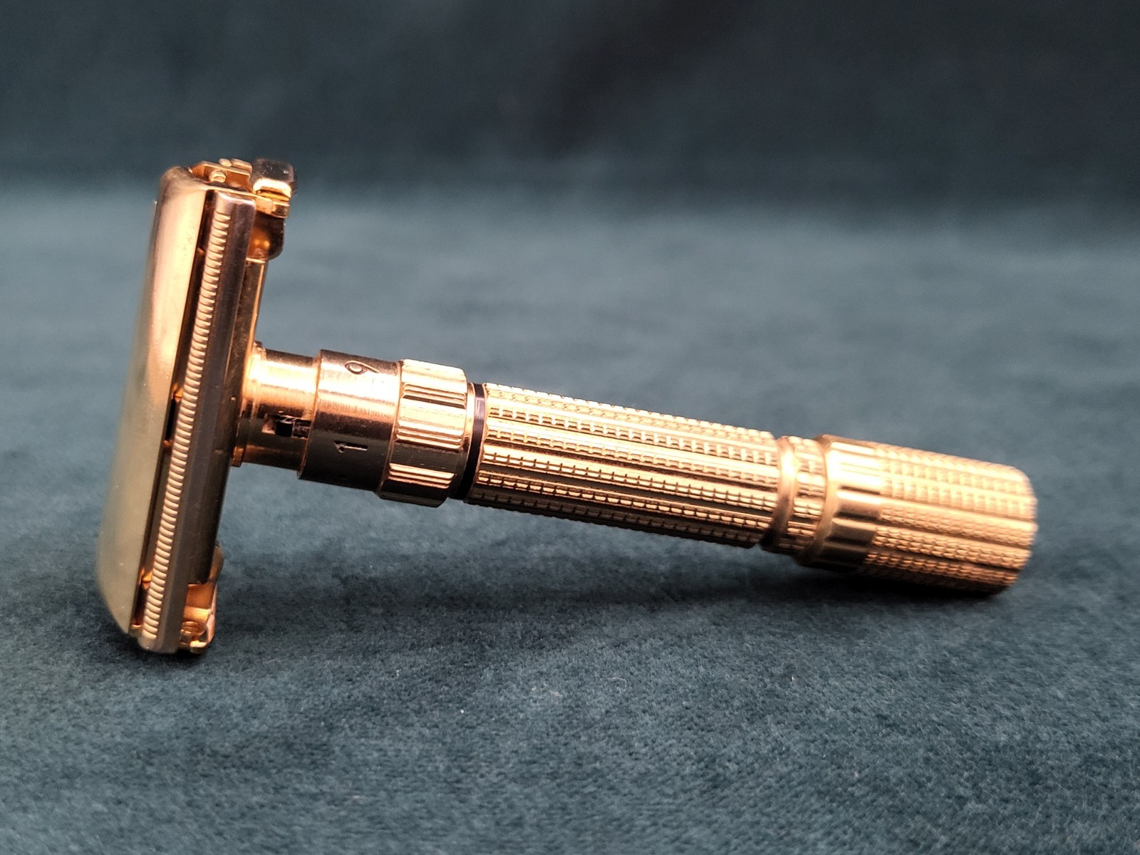Gillette Executive D3 – Gold‑Plated Fatboy Adjustable – Near-Mint - Extra Clean