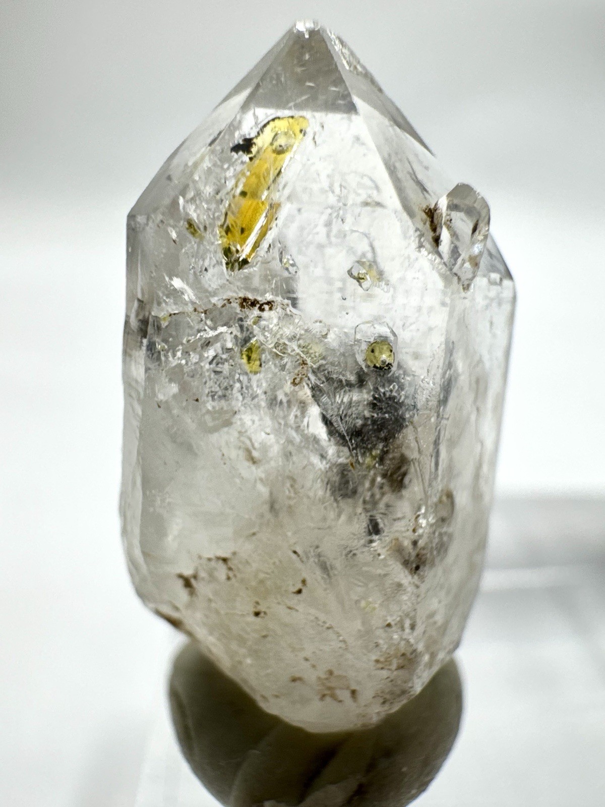 Stunning Moving Bubble Rare Fluorescent Golden Petroleum Quartz Enhydro Crystals