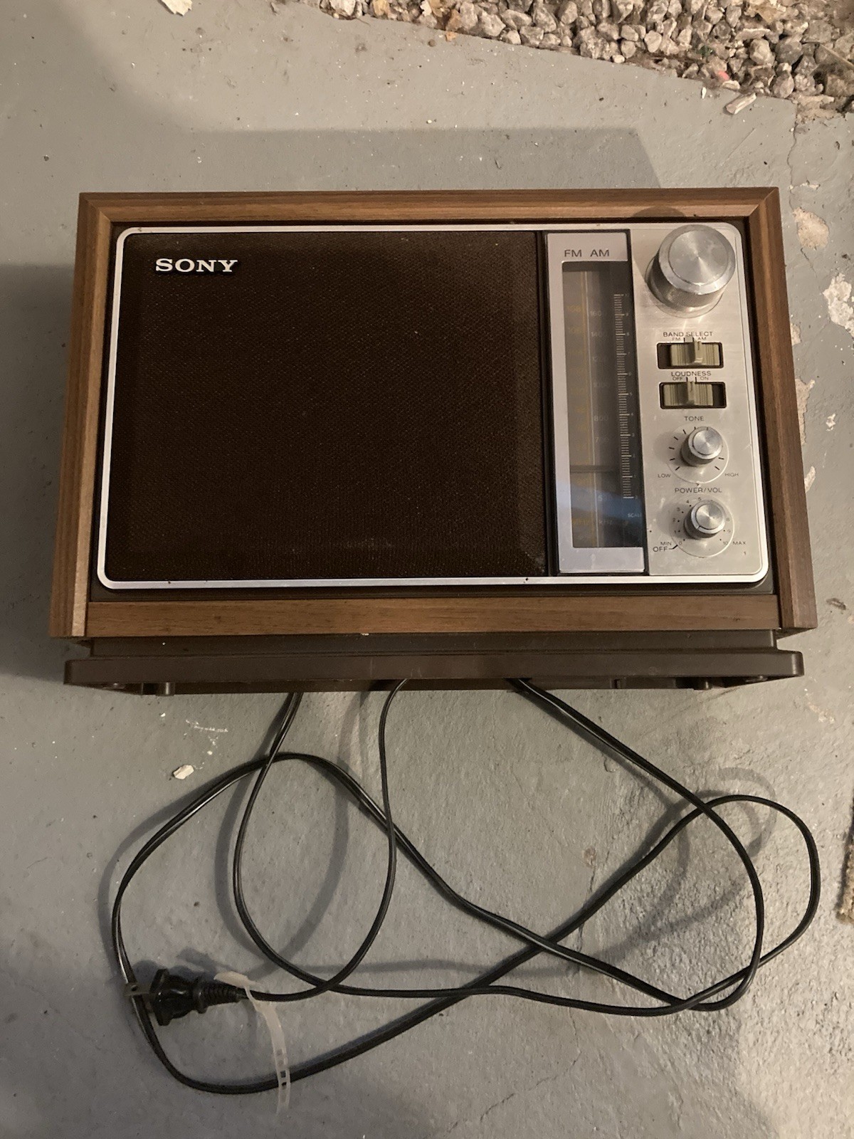 Vintage 1970s Sony ICF-9740W AM/FM Radio Woodgrain Finish For PARTS OR REPAIR