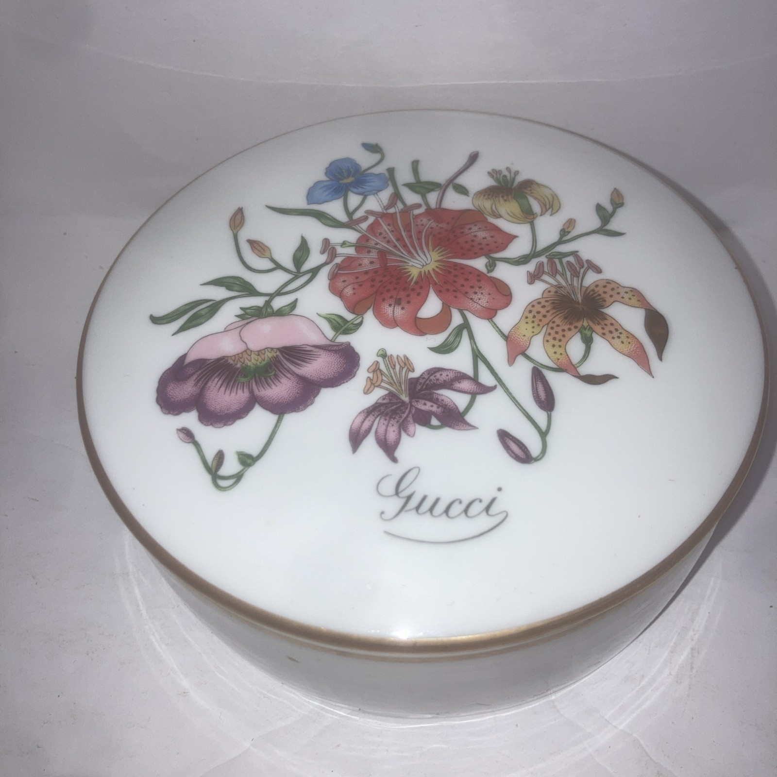 Gucci, Richard Ginori Vintage Porcelain Trinket Box Floral Design Florence Italy