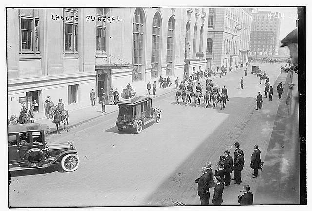 Photo:Joseph Hedges Choate Funeral Manhattan New York 1917 Cortege