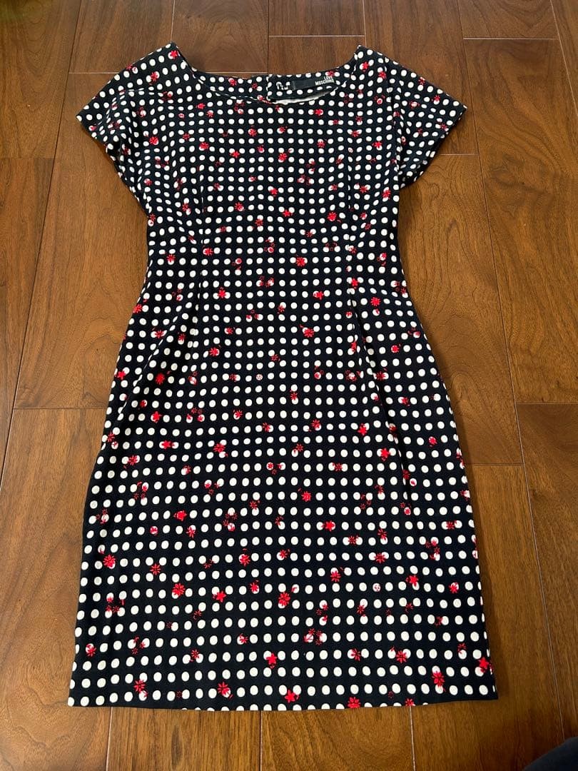 Moschino Moschino Women Luxury Designer Rare Model Limited Edition VHTF Pre-owne