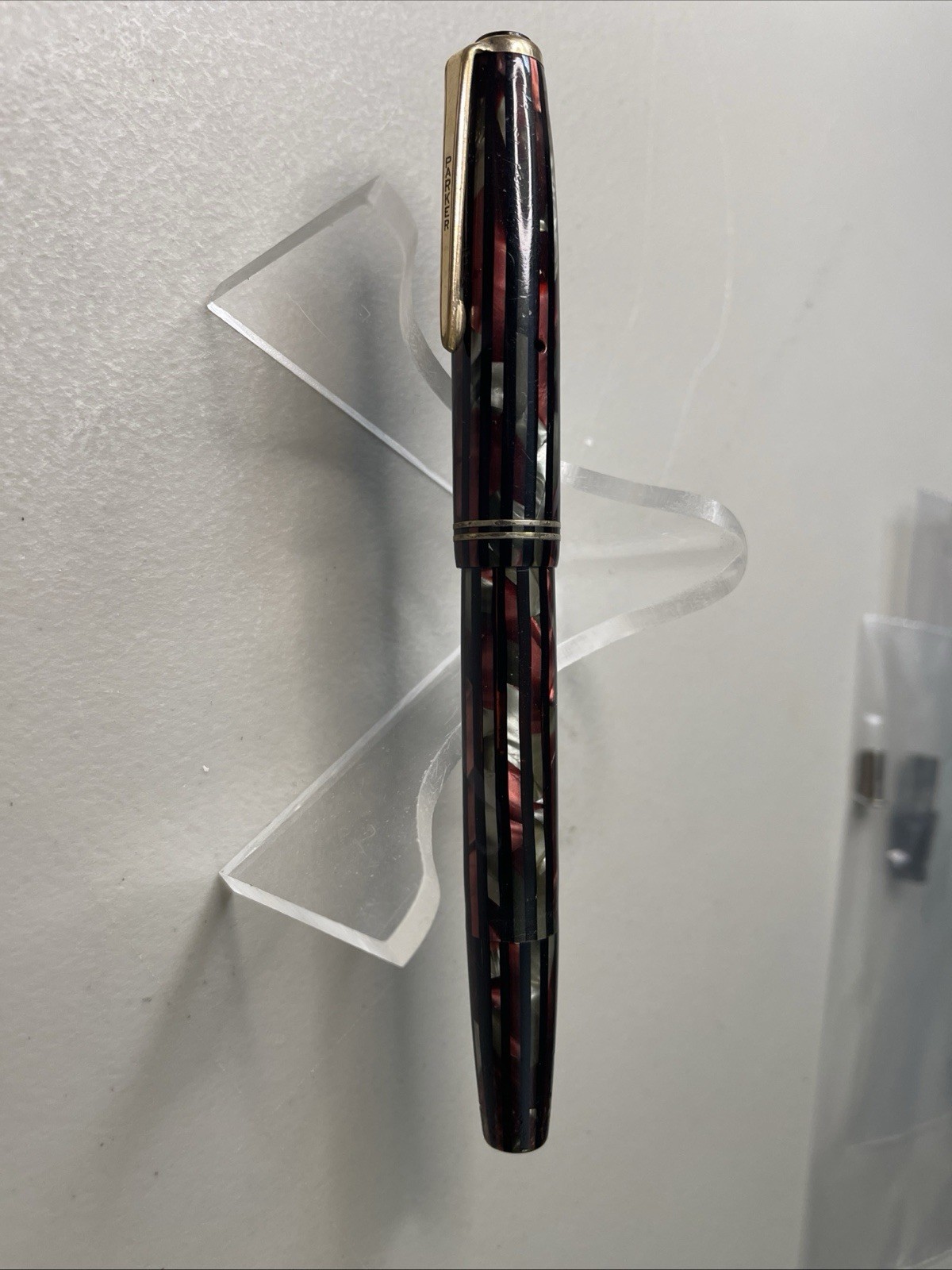 Parker 1st Year Striped Duofold Duovac Red Pearl - 14 k fine nib Parker 1st Year Striped Duofold Duovac Red Pearl - 14 k fine nib