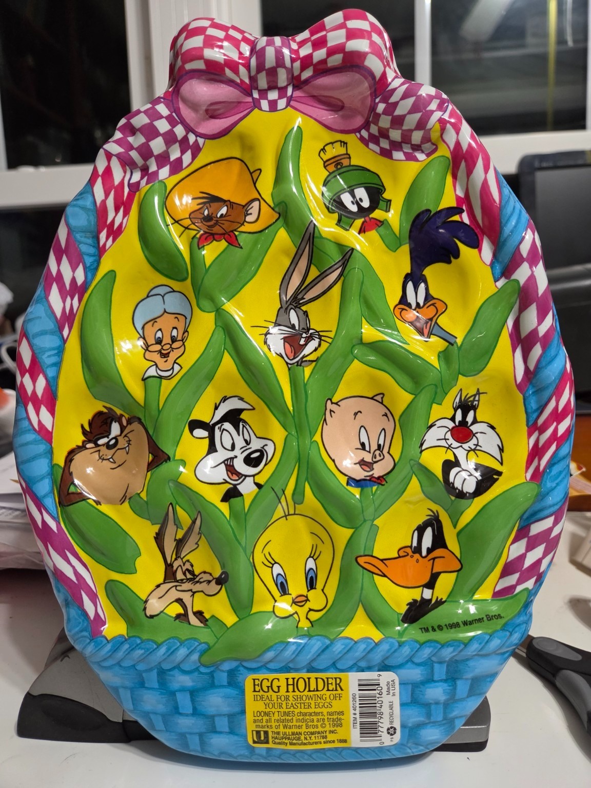 Vintage Looney Tunes Easter Egg Holder Basket Warner Bros Bugs Bunny Tweety Taz