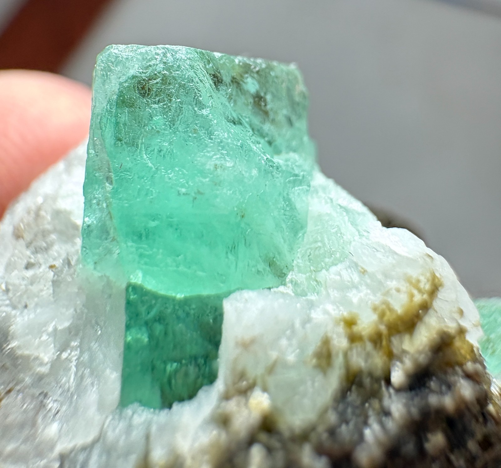 87 CT, Beryl Var High Quality Natural Emerald Crystal On Matrix ,PK