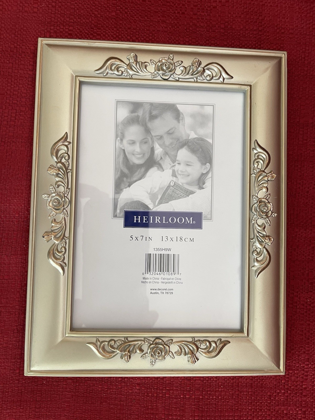 Decorel Heirloom 5 X 7 Picture Photo Frame Silver Gold Tone Color