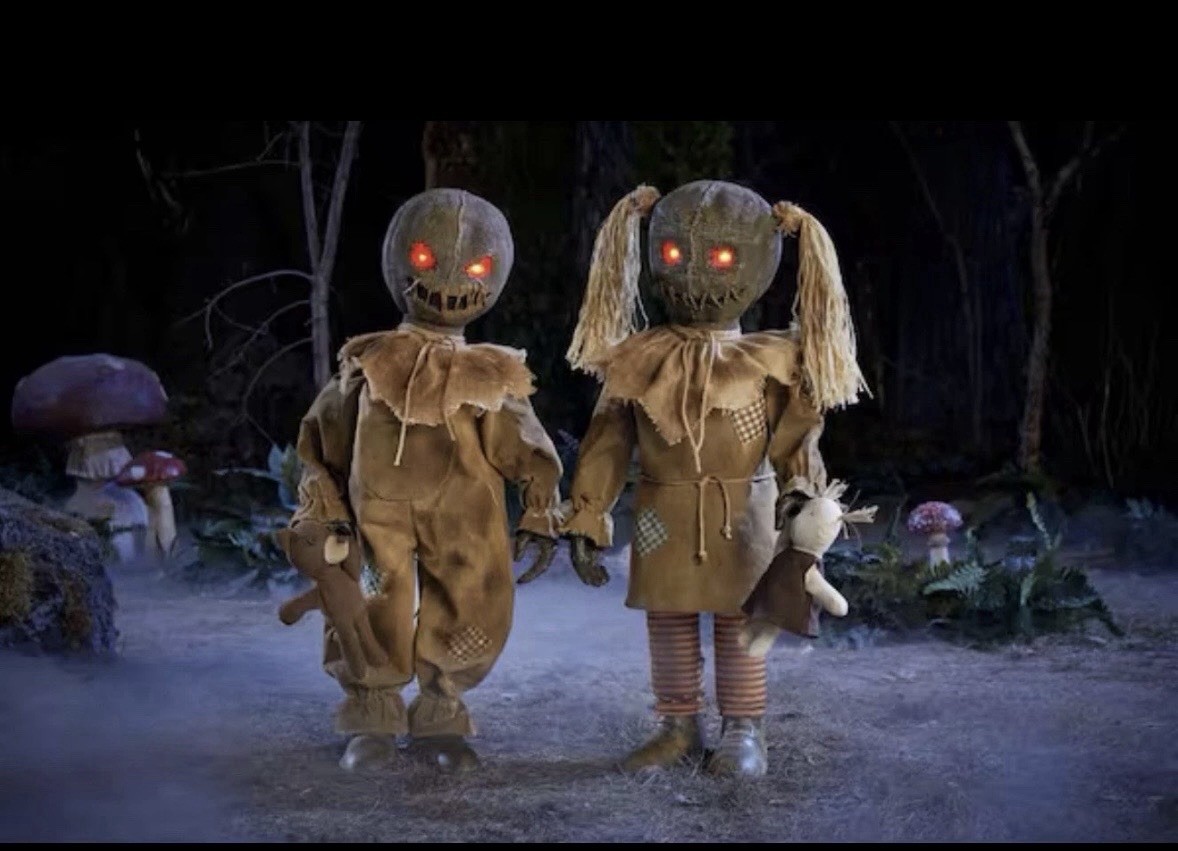 Home Depot Wicked Woods Burlap Twins Animated Halloween Animatronic