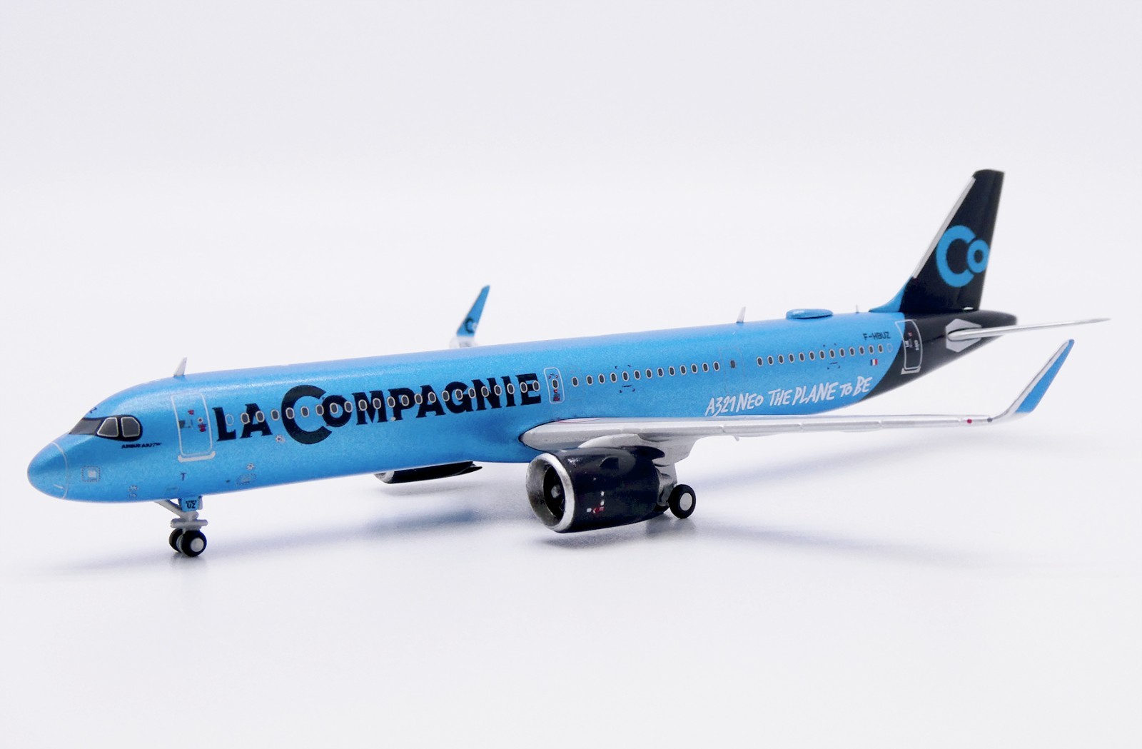 La Compagnie A321neo Reg: F-HBUZ \