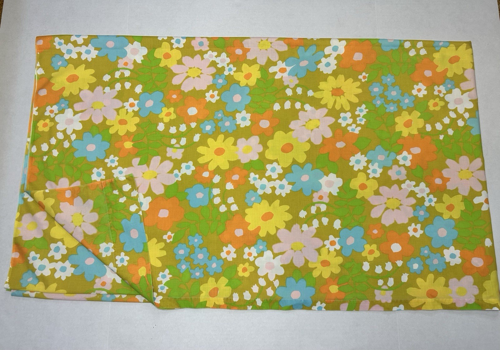Vintage 70s Queen Flat- Groovy Retro Flower Power Floral Sheet MCM- EXC. Vintage 70s Queen Flat- Groovy Retro Flower Power Floral Sheet MCM- EXC.