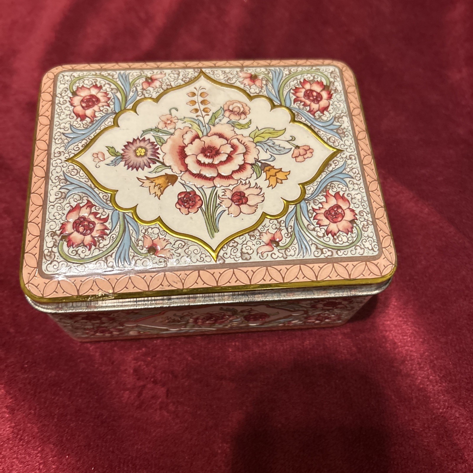 Vintage Daher Holland Floral Metal Storage Hinged Tin