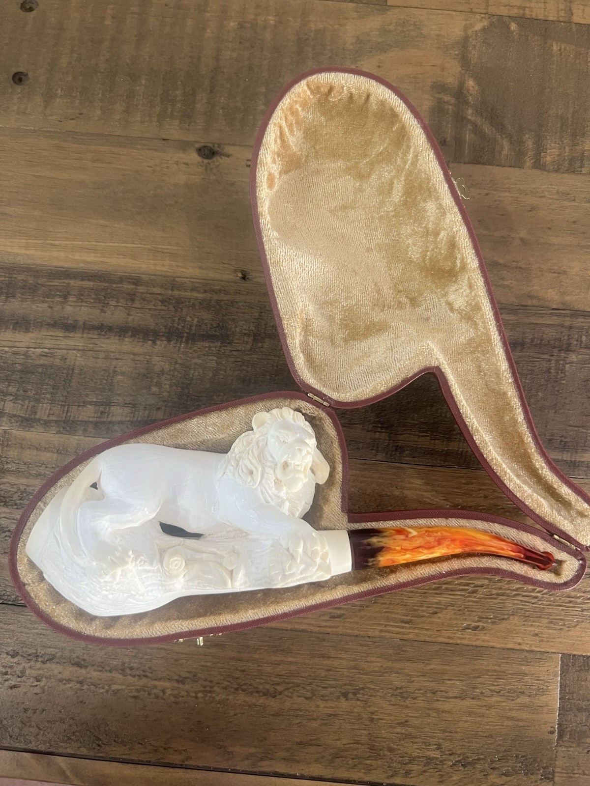Stunning XL Hand Carved Block Meerschaum Pipe In Fitted Case 159 Stunning XL Hand Carved Block Meerschaum Pipe In Fitted Case 159