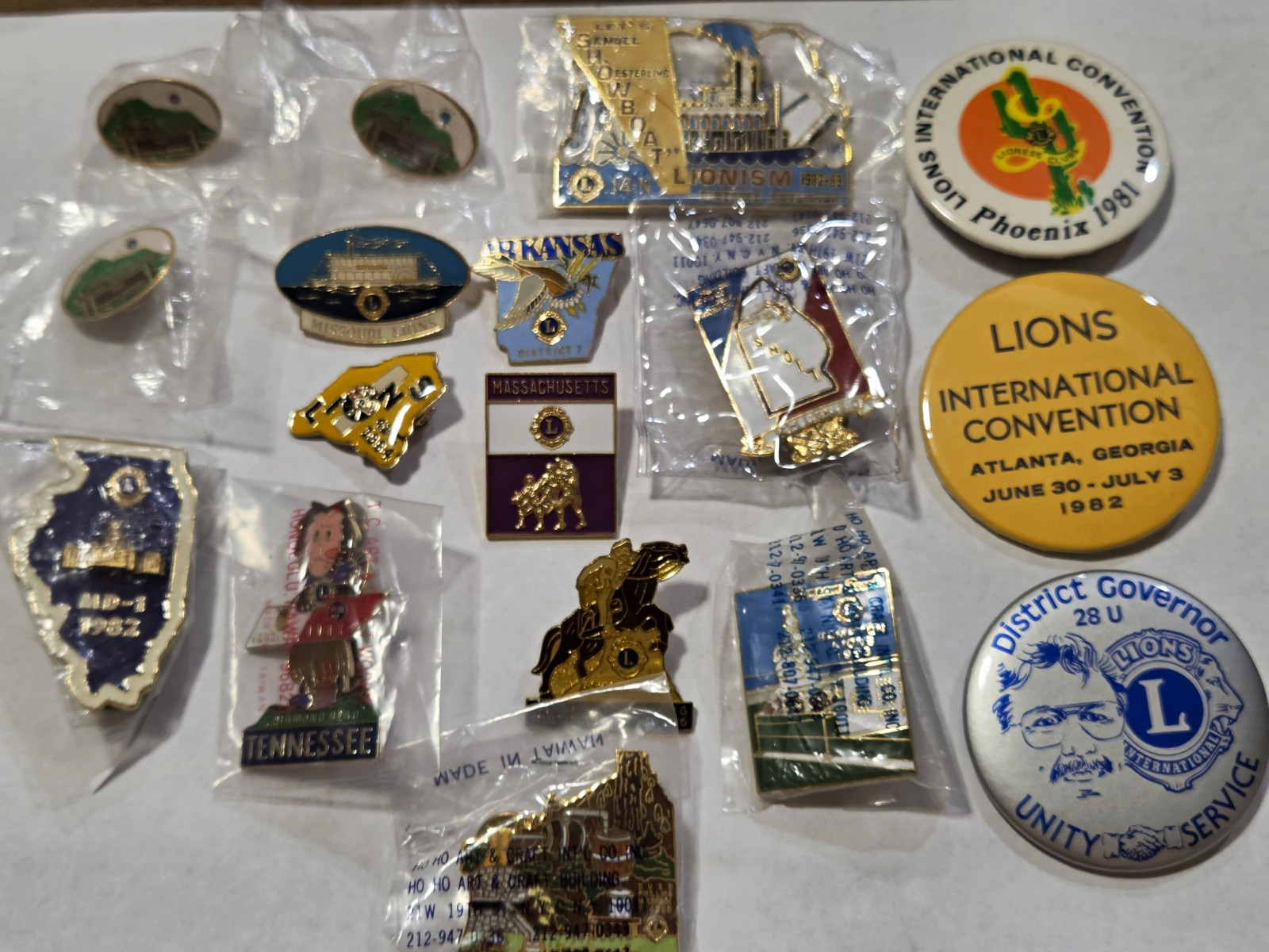 Lot Of 16 Vintage Lions Club Inter. Pins & Buttons1982 Atlanta Conv 1981 Phoenix