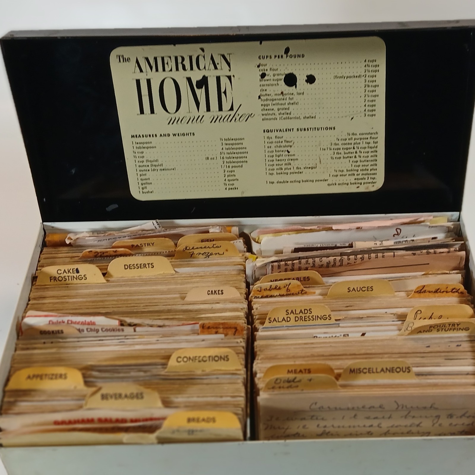 1000 +-  Vintage Handwritten Recipe Cards Grandma Double Metal Box Clippings 