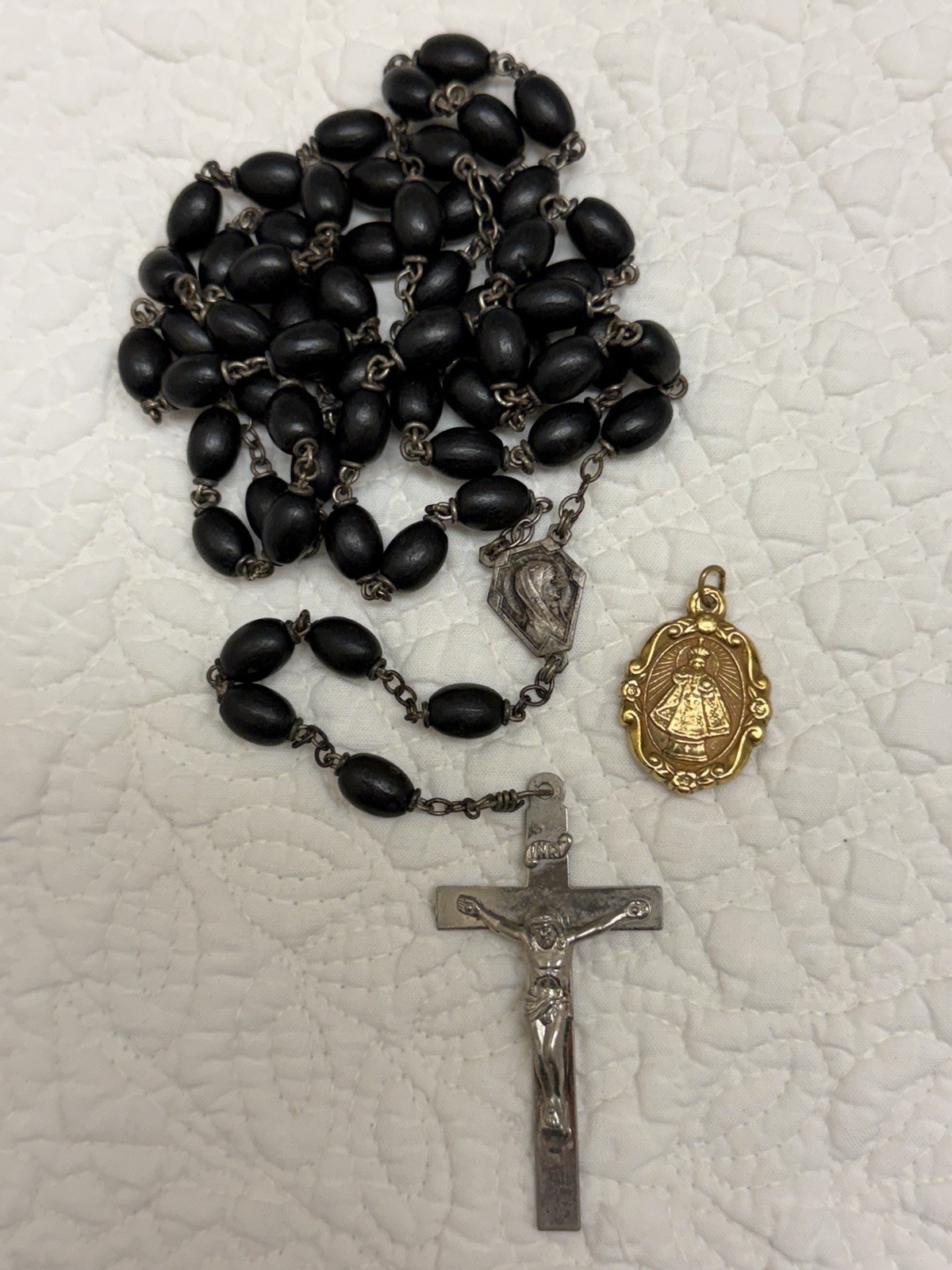 VINTAGE CATHOLIC ROSARY BLACK EBONY WOOD BEAD CRUCIFIX INFANT PRAGUE HEART CHARM
