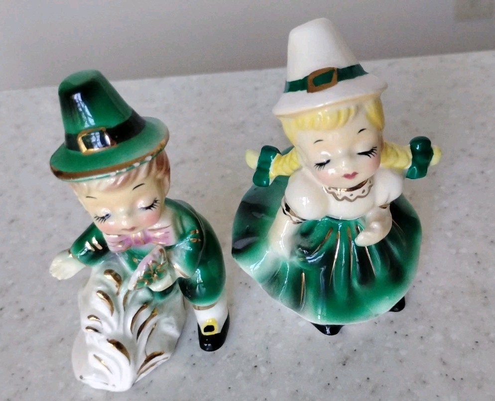 RARE VINTAGE NORCREST BOY & GIRL IRISH CERAMIC FIGURINES.
