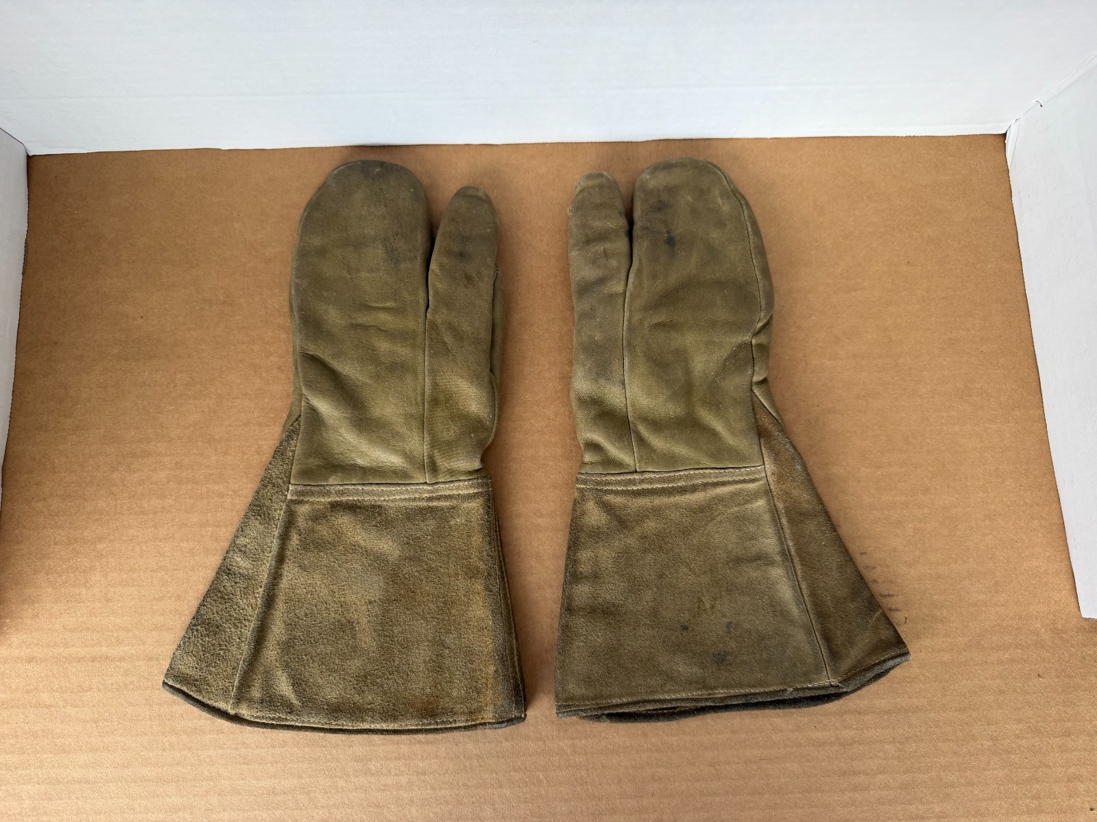 Original US Army AEF WWI 1918 Canvas Gauntlet -Mittens – Trigger Finger – Named