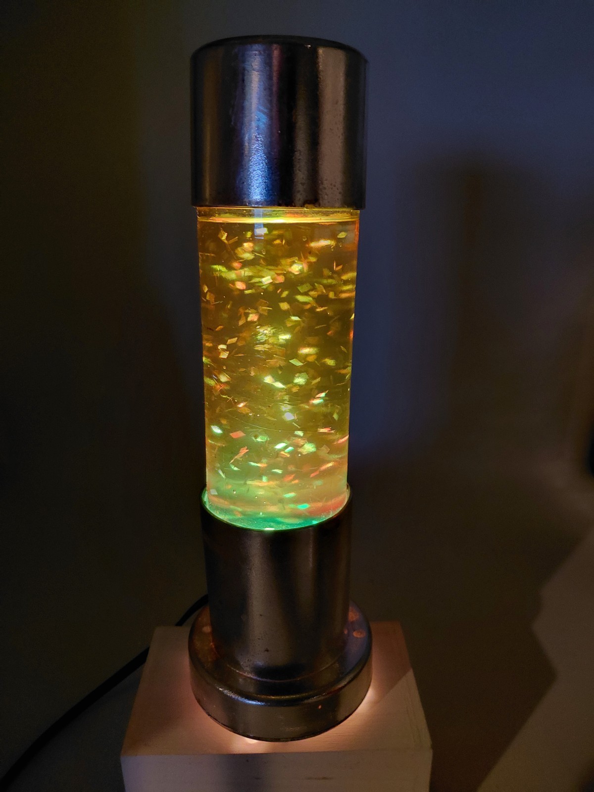 RARE Vintage 80\'S YAPS 10\'\' Confetti Gold Glitter Lava Lamp WORKS see Video