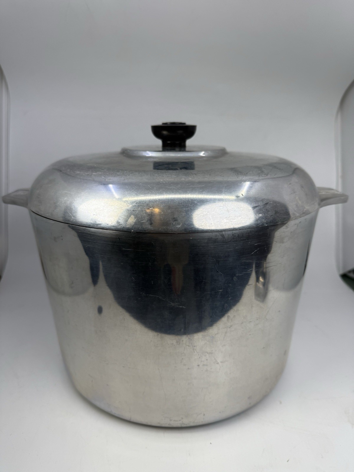 Vintage MAGNALITE GHC 12 Quart Round Stock Pot Dutch Oven & Lid Made in USA Rare