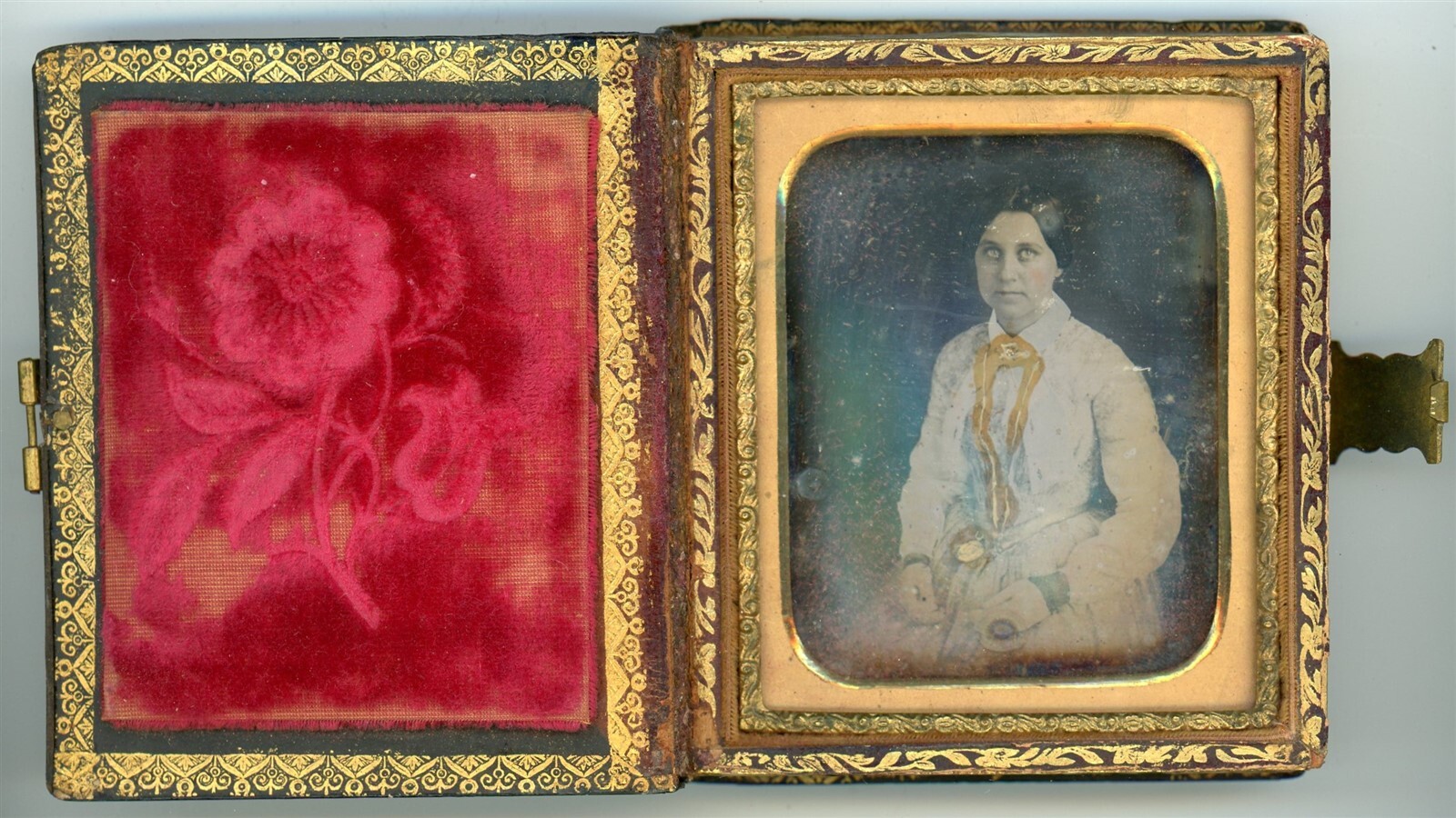 Pretty Young Woman in Full Mother of Pearl Case BIJOU (1/6 Plate Daguerreotype)