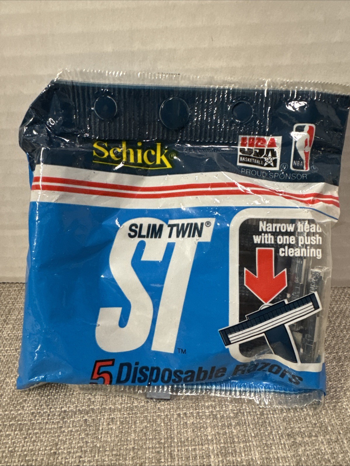 VTG Schick Slim Twin Blade Razor Disposable 5 Shavers Regular RARE NOS 1994 NEW VTG Schick Slim Twin Blade Razor Disposable 5 Shavers Regular RARE NOS 1994 NEW