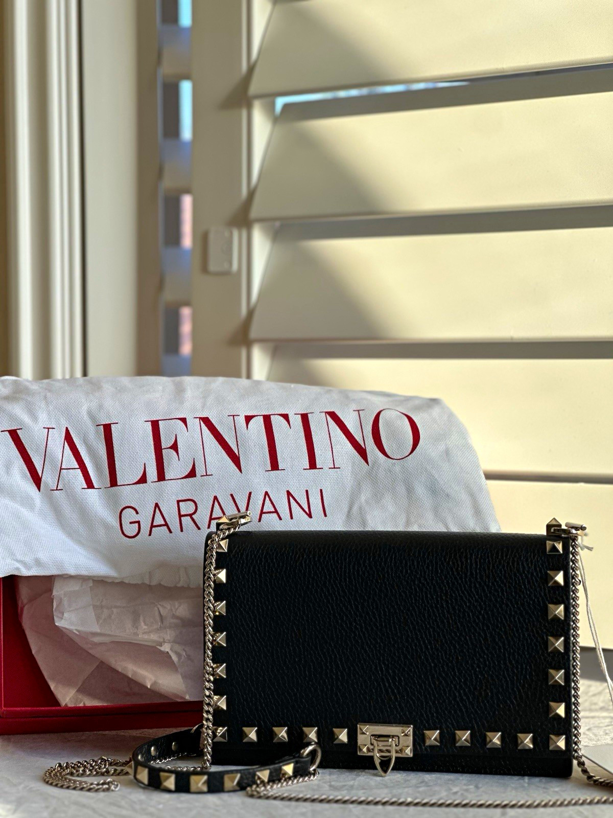 Valentino Garavani Black Rockstud Studded Crossbody Bag Chain Strap Silver