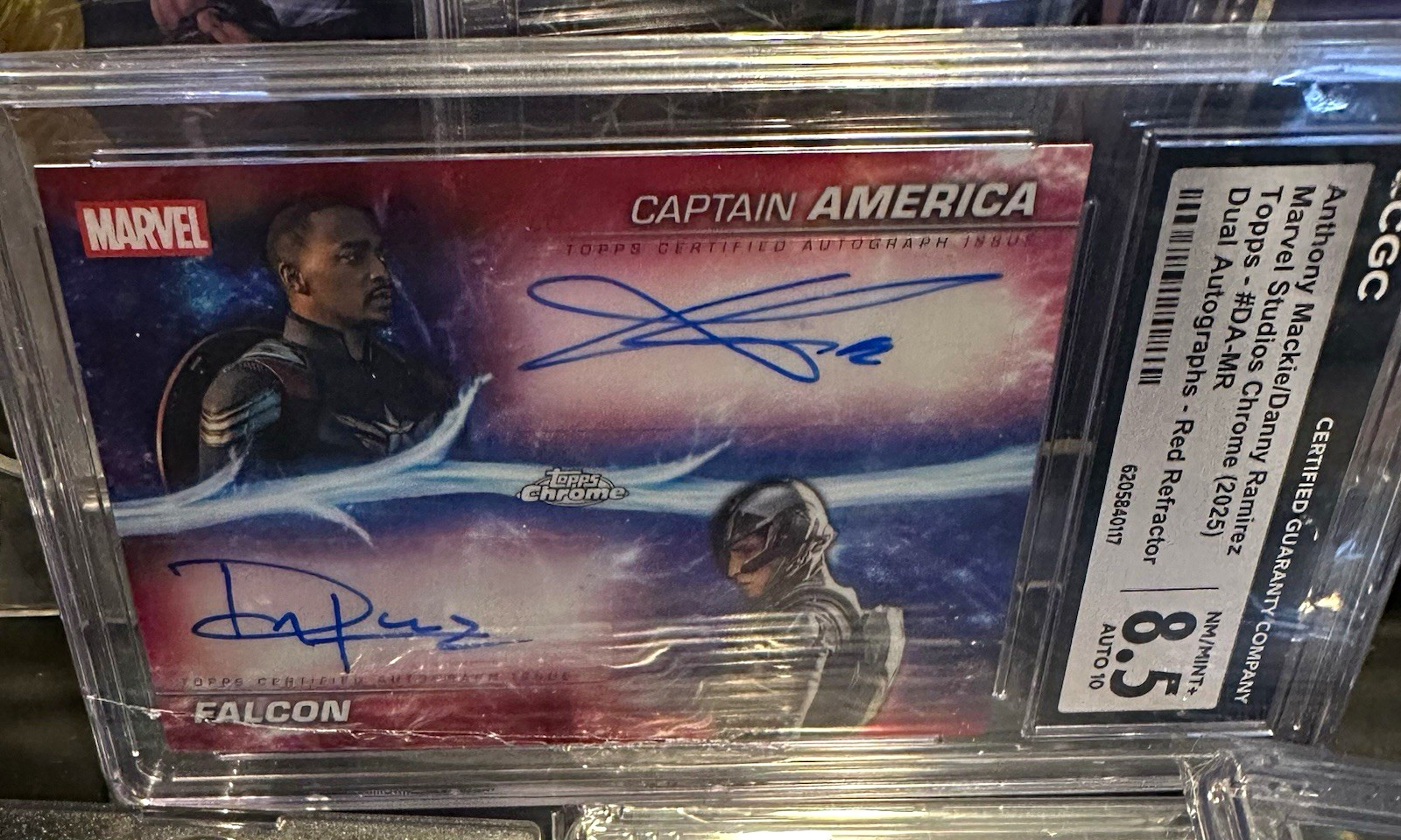 Topps 2025 Marvel Studios Chrome Falcon Dual Auto Anthony Mackie 5/5 Topps 2025 Marvel Studios Chrome Falcon Dual Auto Anthony Mackie 5/5