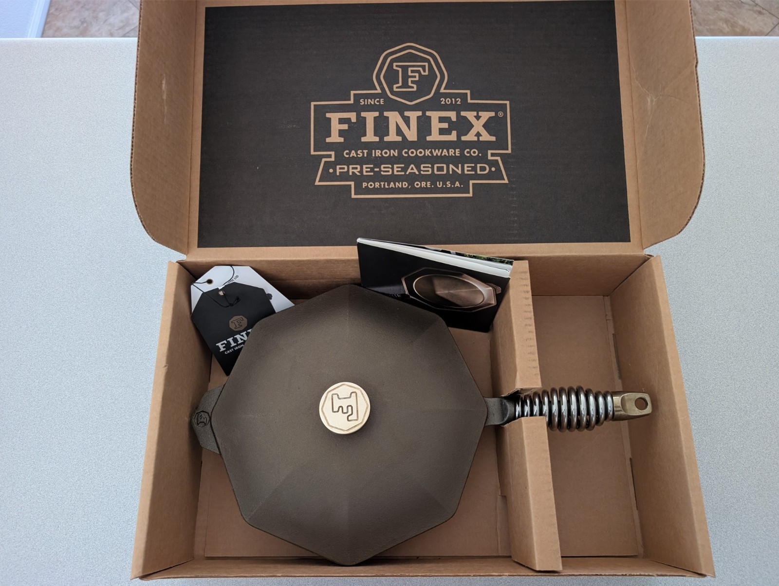 FINEX No. 10 Seasoned Cast Iron Skillet with Lid, 10 Inch  - 