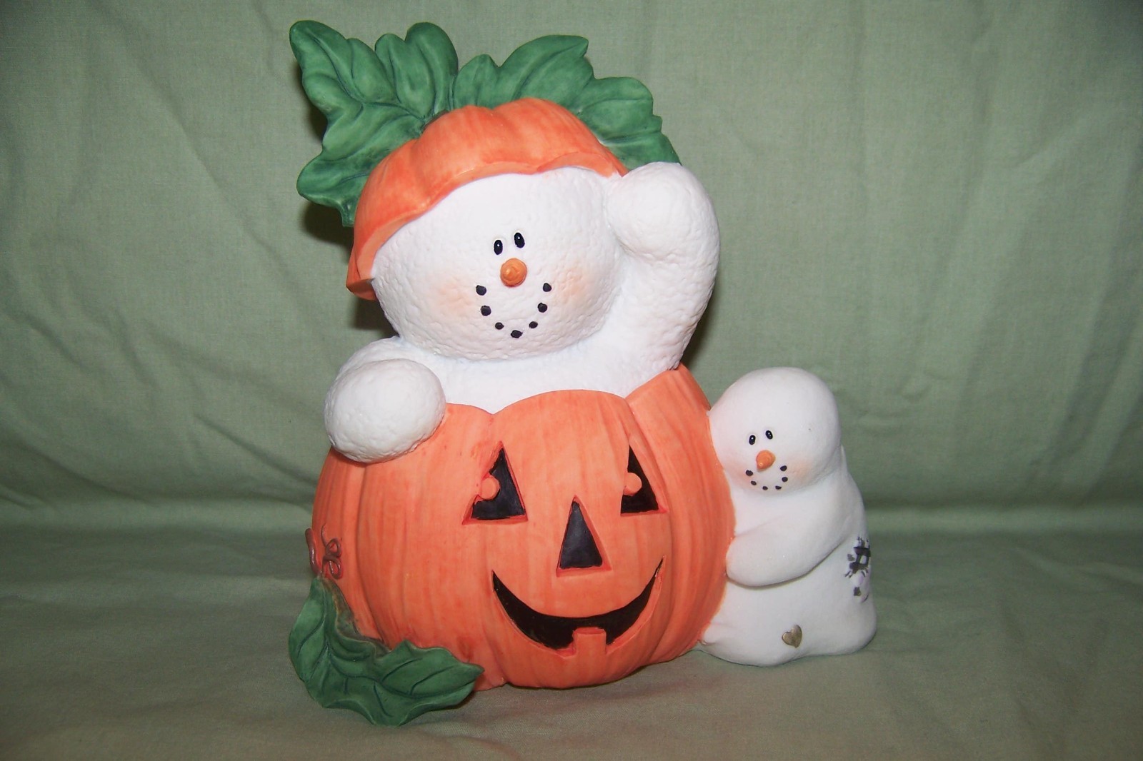 New In Box SARAH\'S ATTIC 7839 SNOWONDERS Larger Halloween Helper Snowman