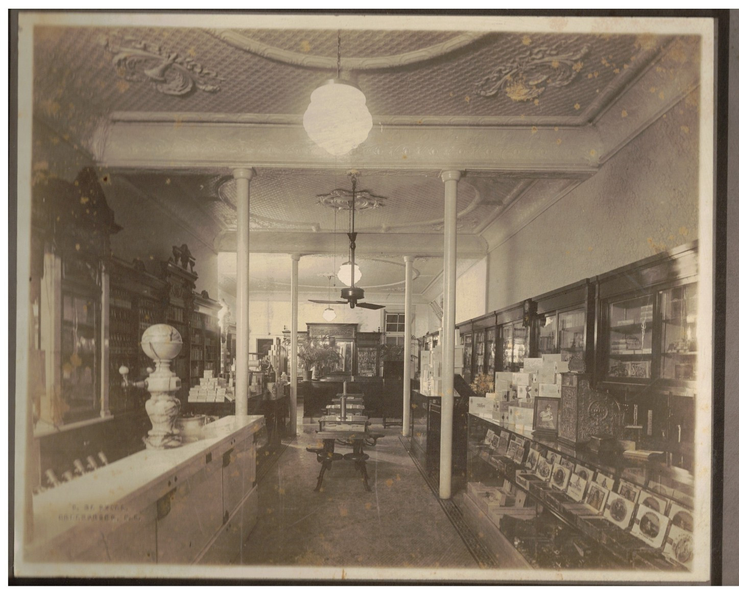 VINTAGE 1910s INTERIOR PHARMACY PHOTO 12x10\