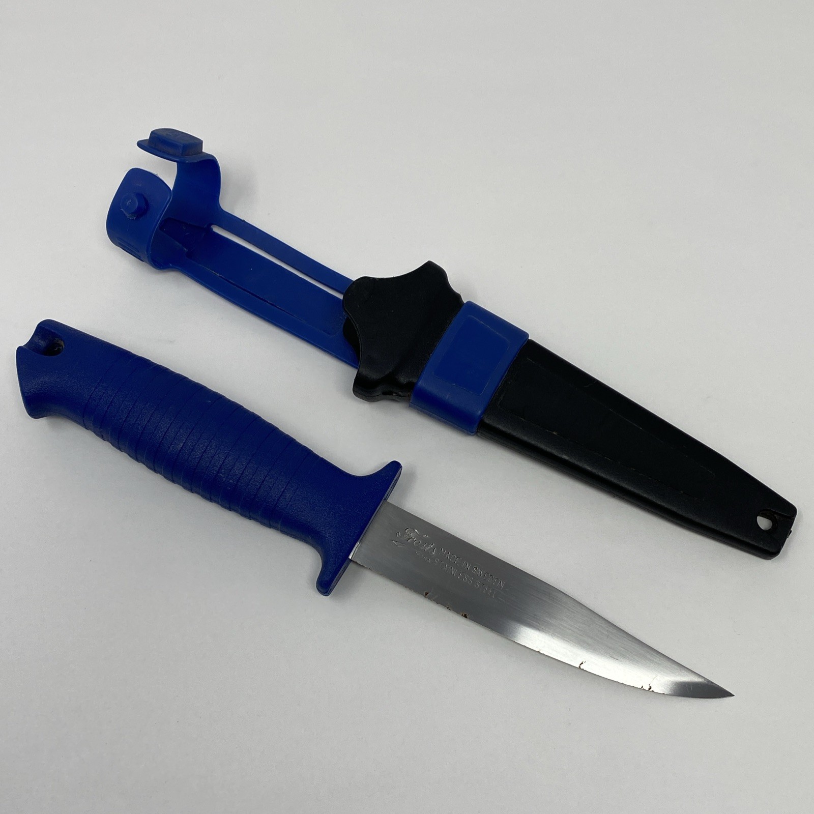 Frosts Mora Sweden Swedish Knife w/ Scabbard 4” Blade 8.5” Overall Blue Handle