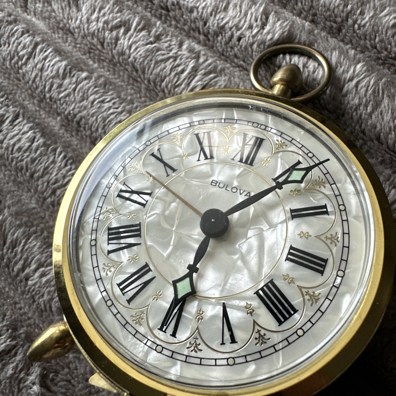 Vintage 1960s Mechanical Wind-Up Bulova Mother of Pearl Alarm Clock GERMANY MINT