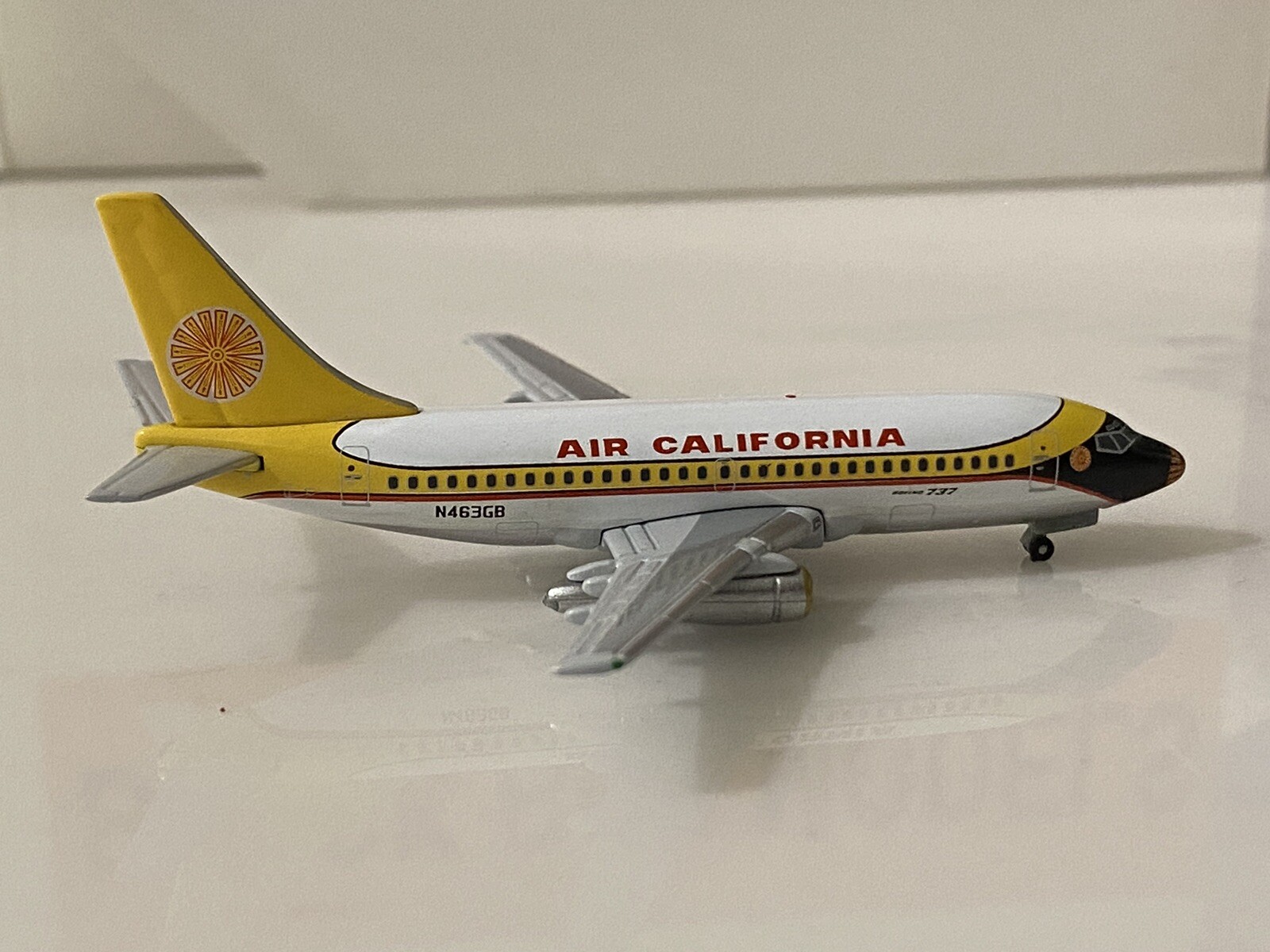 Gemini Jets Air California Boeing 737-200 1:400 N463GB BB001 Black Box