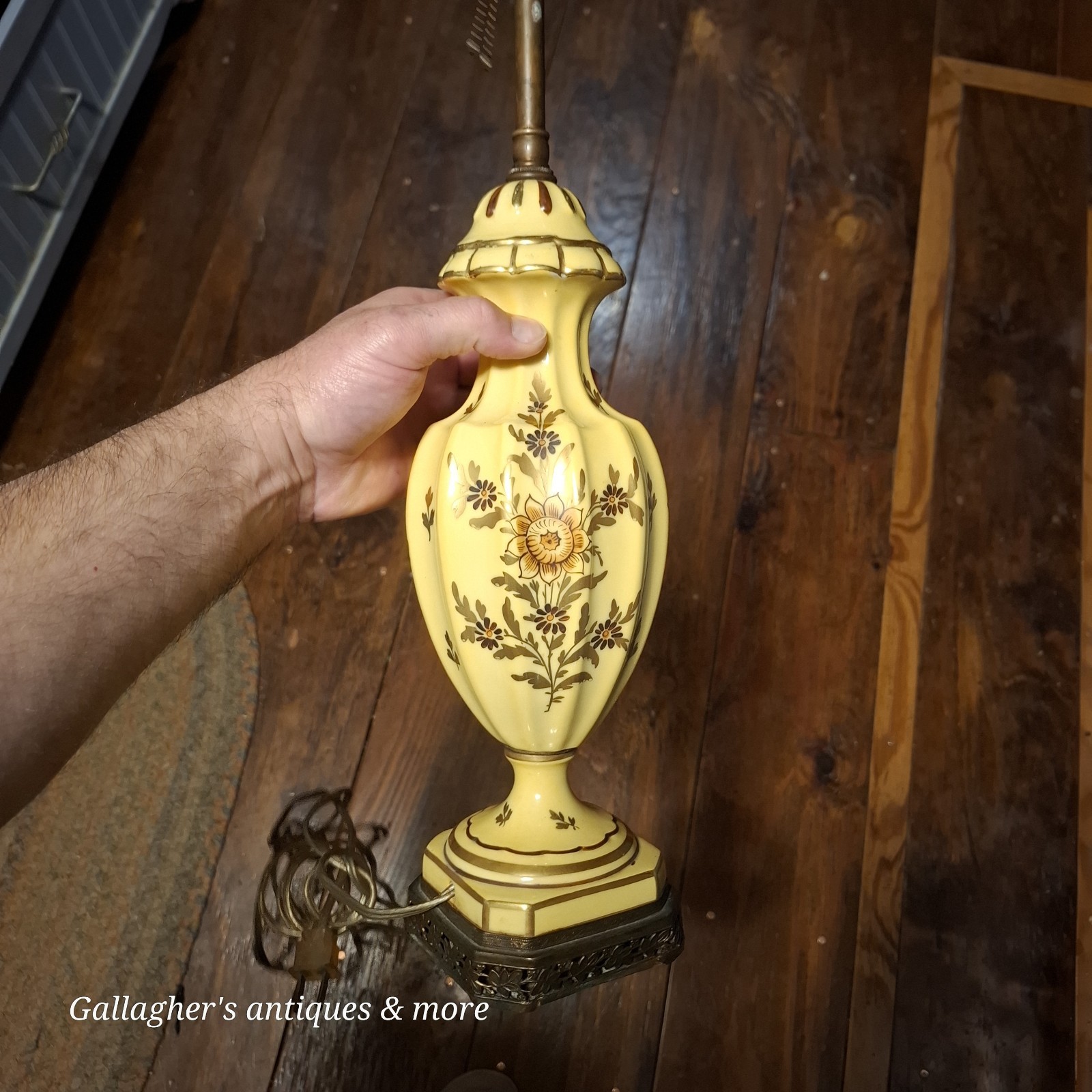 1940s Vintage hand painted yellow porcelain ceramic table lamp 